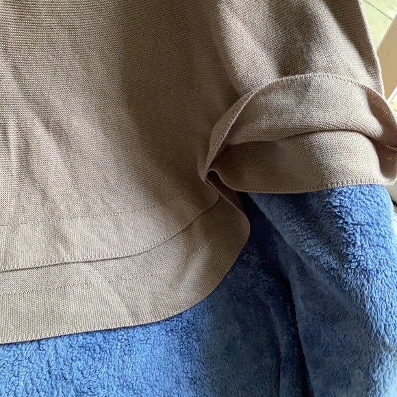 Joan Vaas Wool Blend Poncho Sweater NeverUsed - Picture 8 of 9